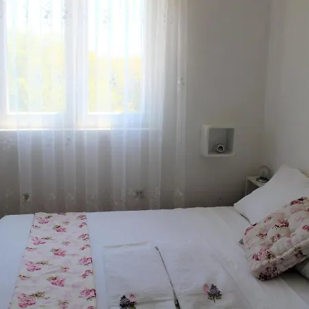 Apartment Cozy In Zadar -kozino, With Sea Views Kozino