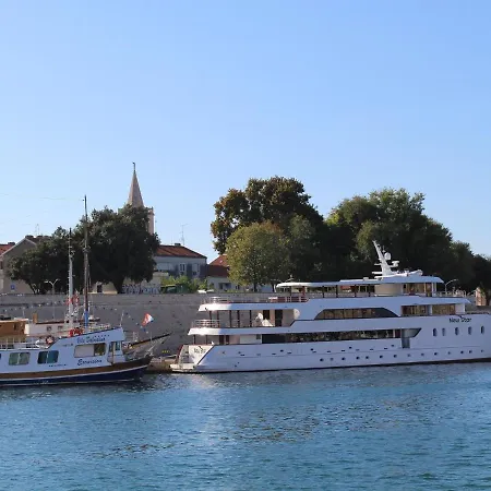Cozy In Zadar -kozino, With Sea Views Apartment *